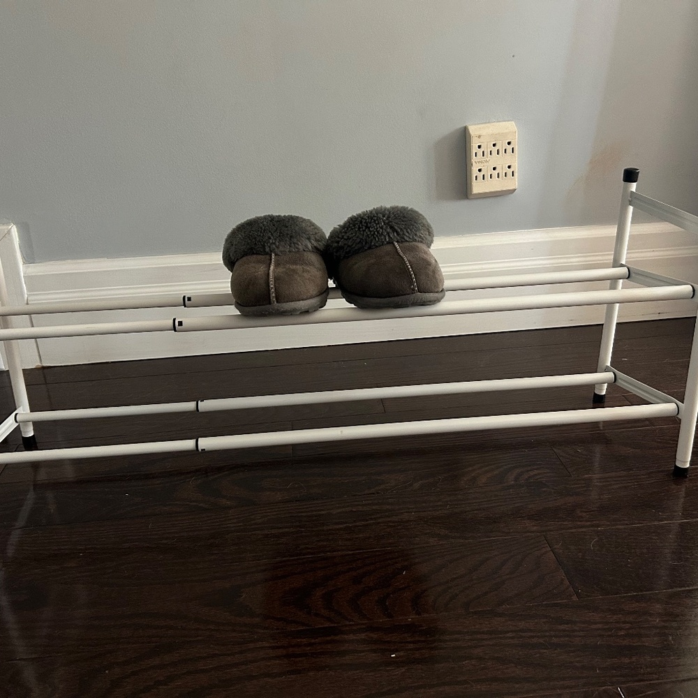 Extendable Shoe Rack - Picture 3 of 4